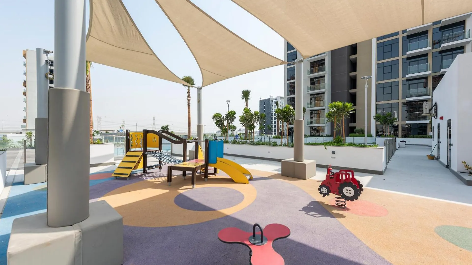 Elegant Studio By Skylight At Azizi Riviera 41 Dubai Daire