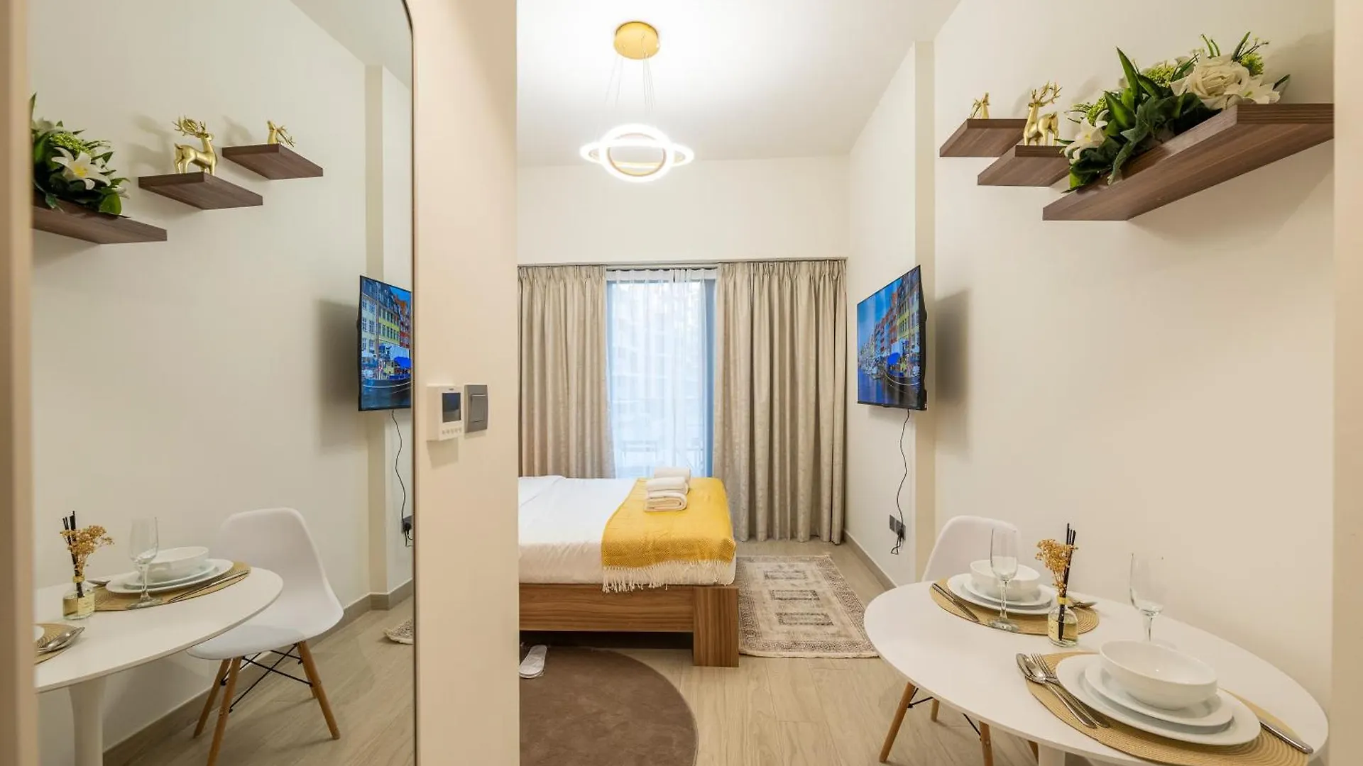 Daire Elegant Studio By Skylight At Azizi Riviera 41 Dubai