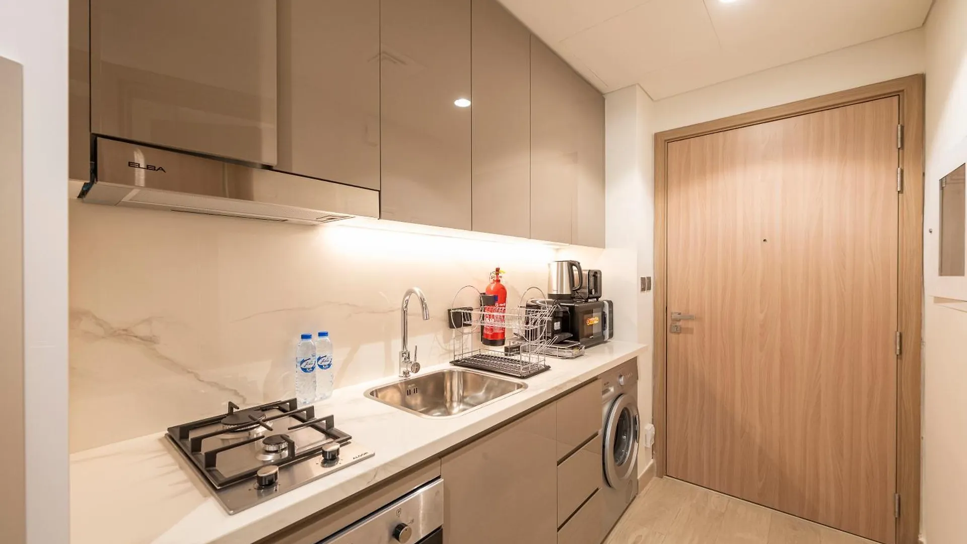 Elegant Studio By Skylight At Azizi Riviera 41 Dubai Apartment