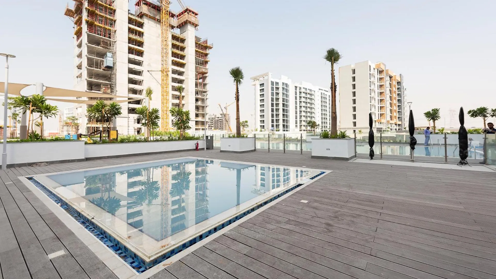 Elegant Studio By Skylight At Azizi Riviera 41 Dubai Apartment